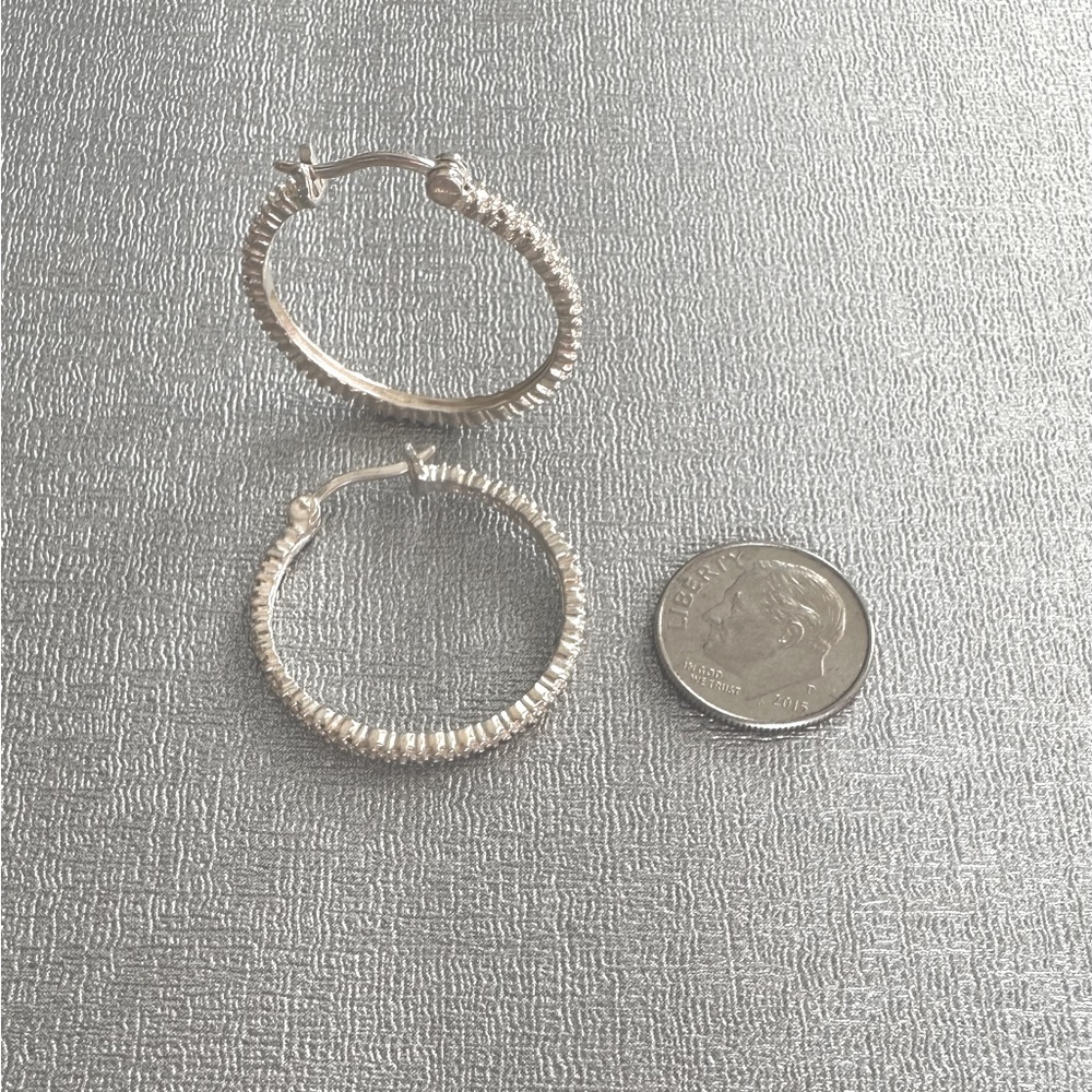 ☘️SOLD🍀1” Diamond 925 Sterling Silver Hoop Earrings 22mm - Picture 3 of 6
